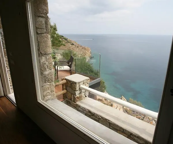 Atlantis Hotel apartamentowy 4*