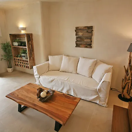 Atlantis Aparthotel Super Paradise Beach (Mykonos)