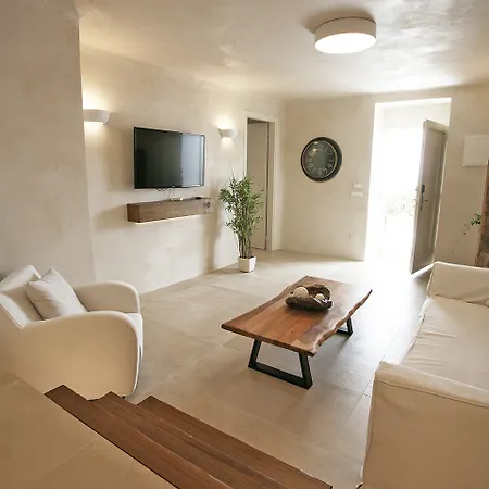 Atlantis Aparthotel