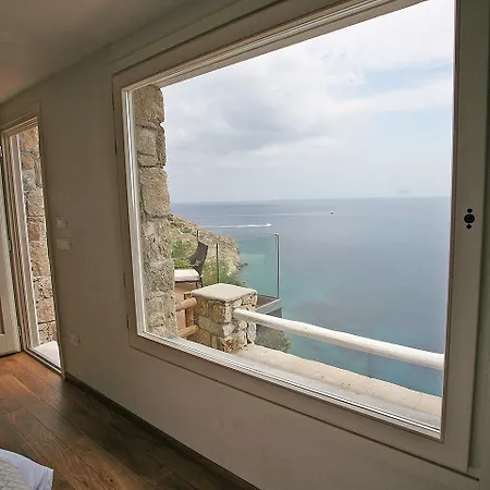Atlantis Aparthotel